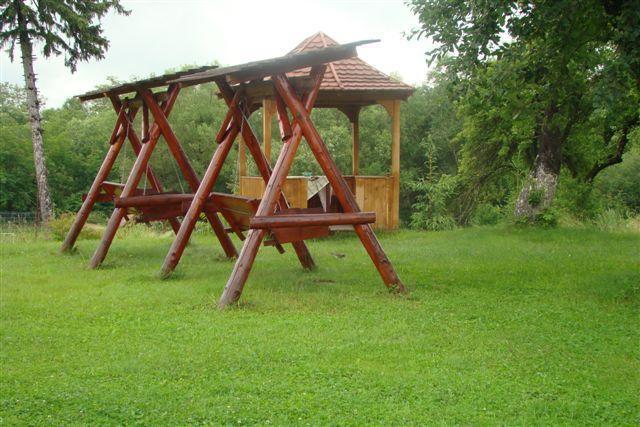 Pensiunea La Bradul Inalt Порумбаку-де-Сус Экстерьер фото